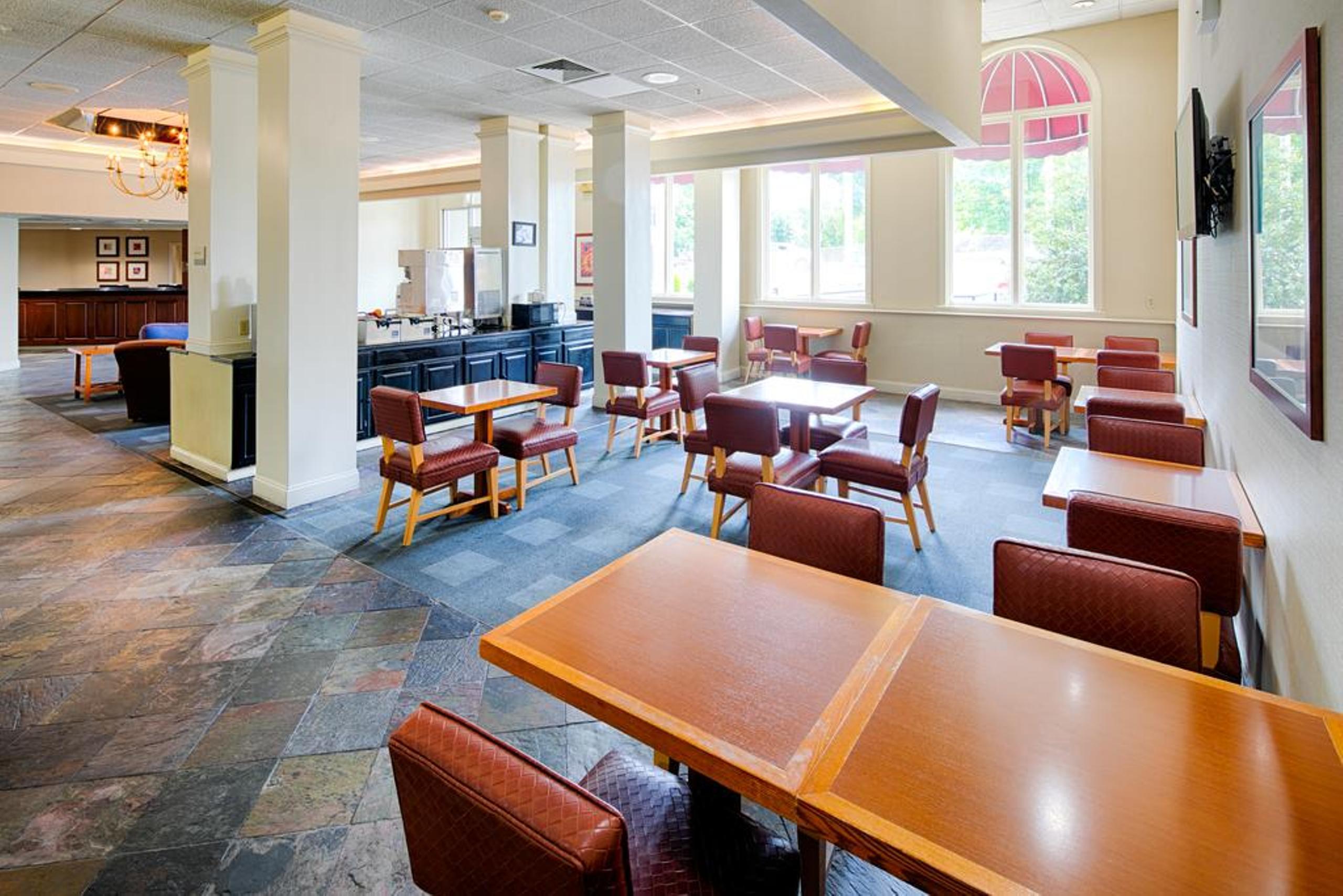 Clarion Inn&suites Hotel Chambersburg