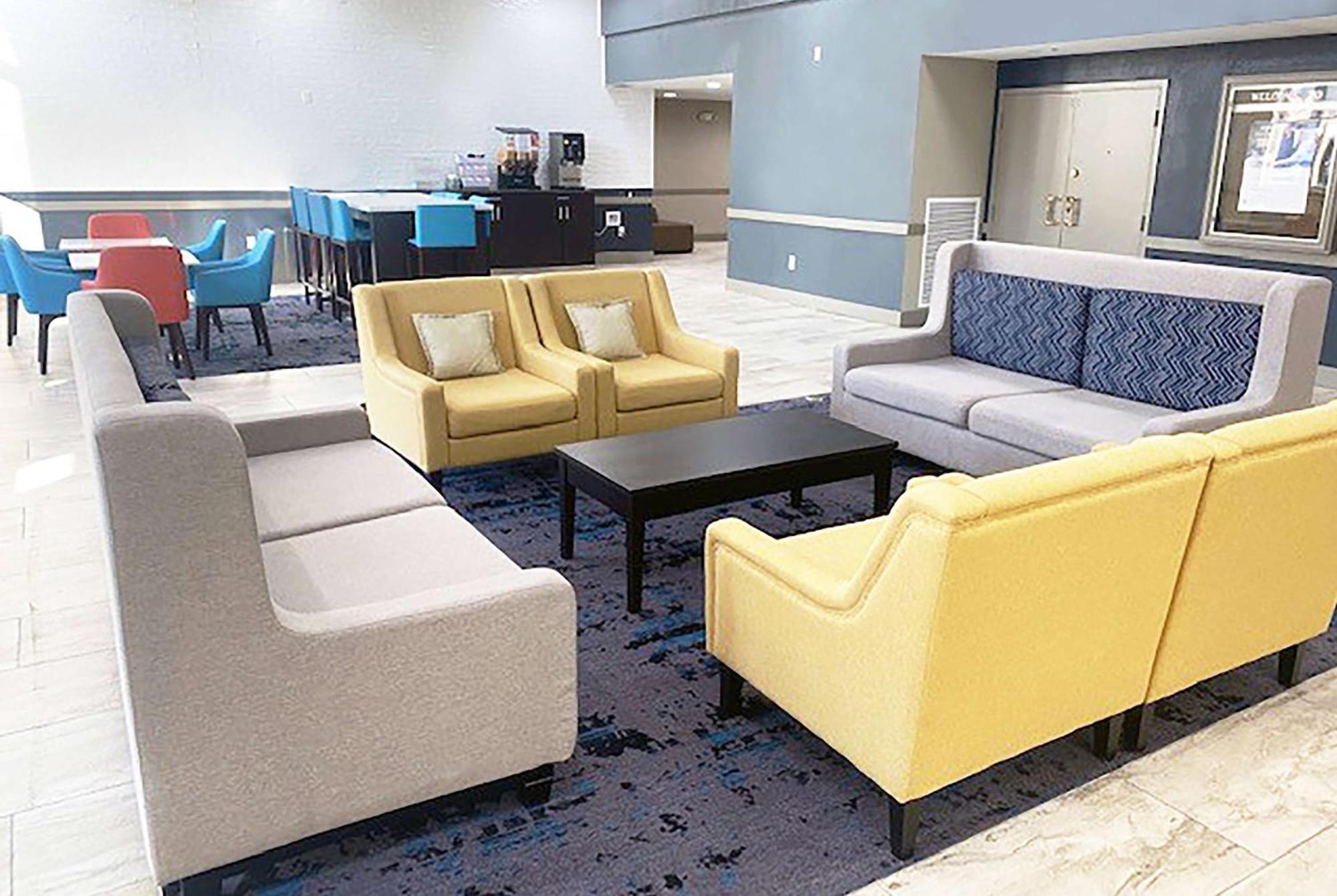 Clarion Inn&suites Hotel 4*