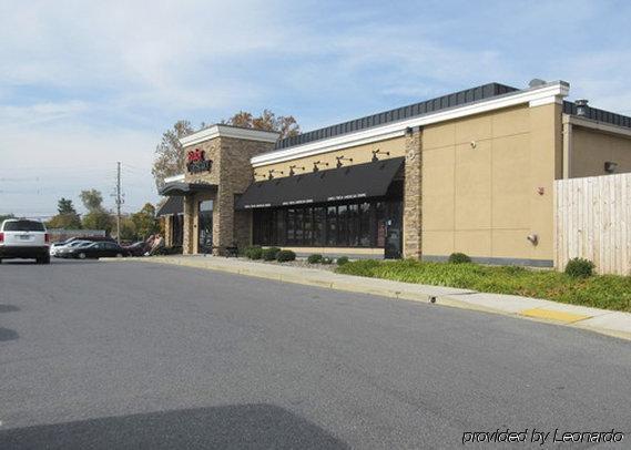 Clarion Inn&suites 4*